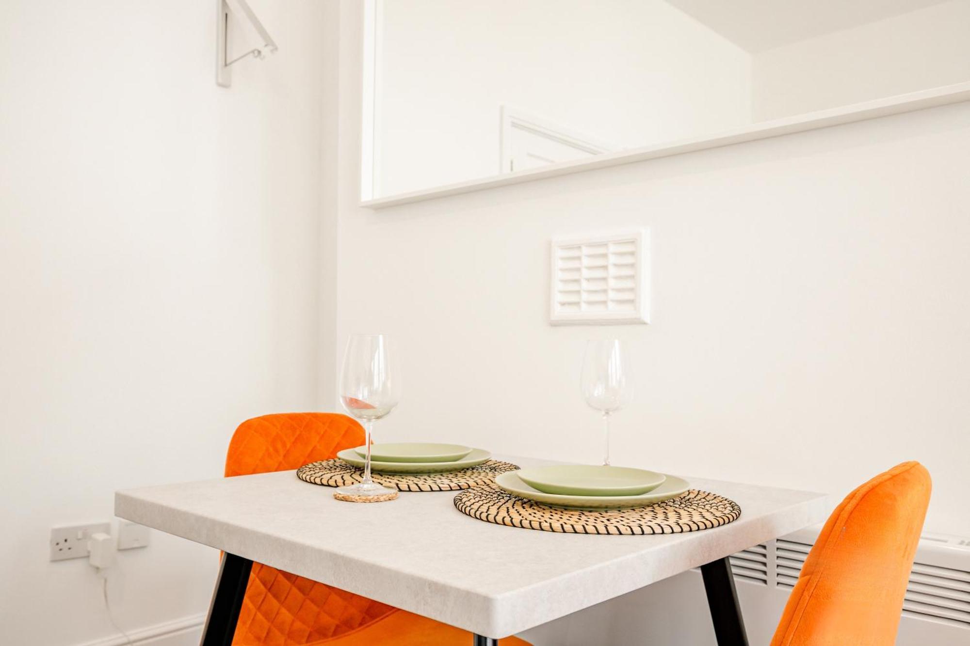 Guest Homes - The Station Studio Worcester Esterno foto