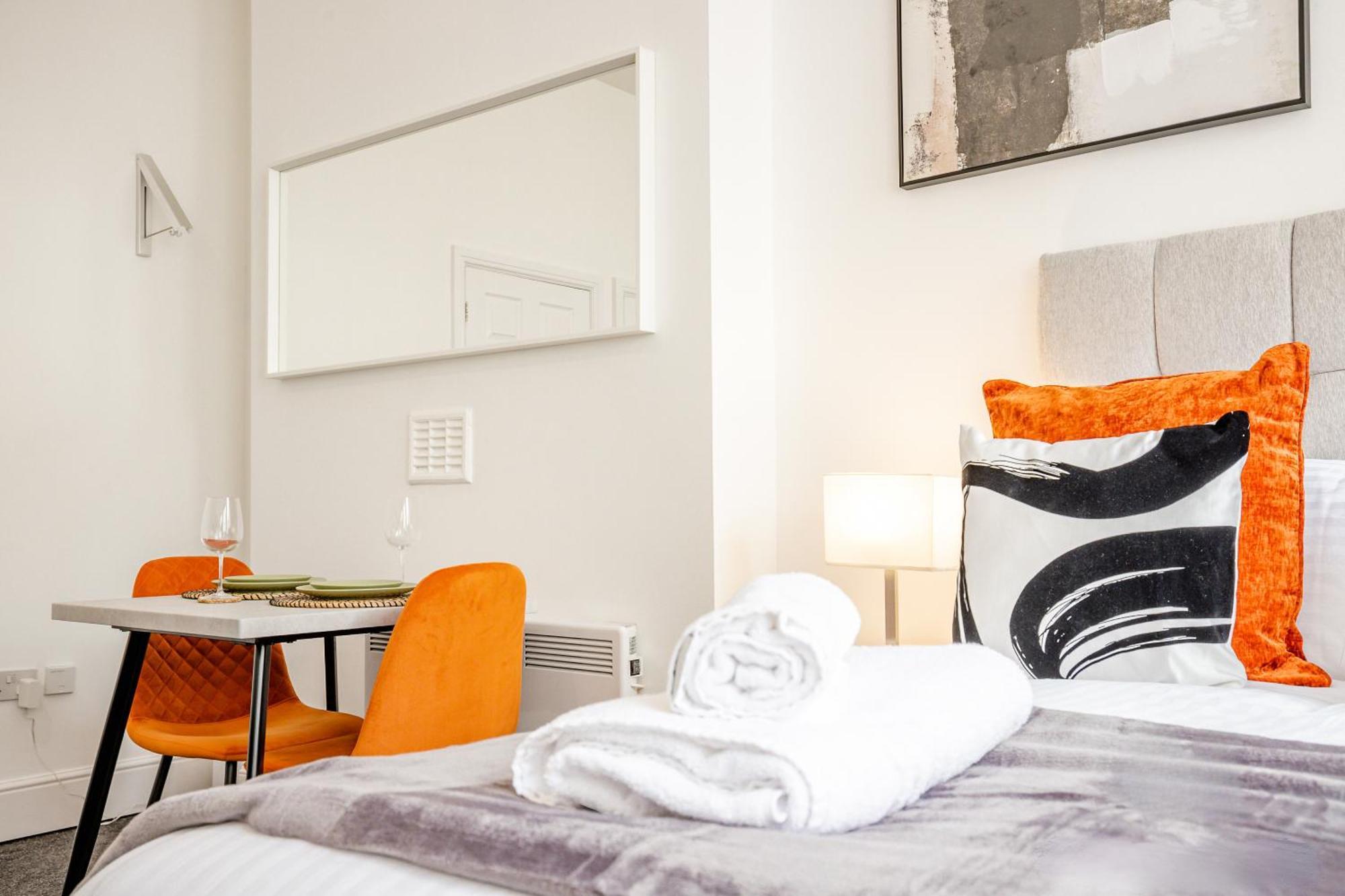 Guest Homes - The Station Studio Worcester Esterno foto