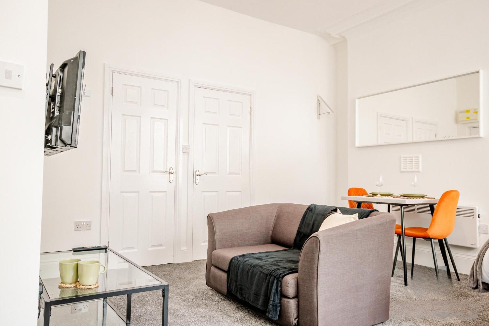 Guest Homes - The Station Studio Worcester Esterno foto